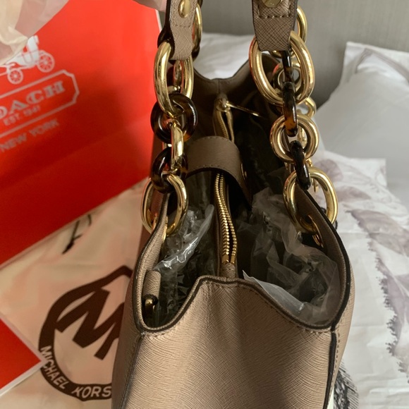 MK Purse with gold link and tortoise shell ID - Picture 4 of 7